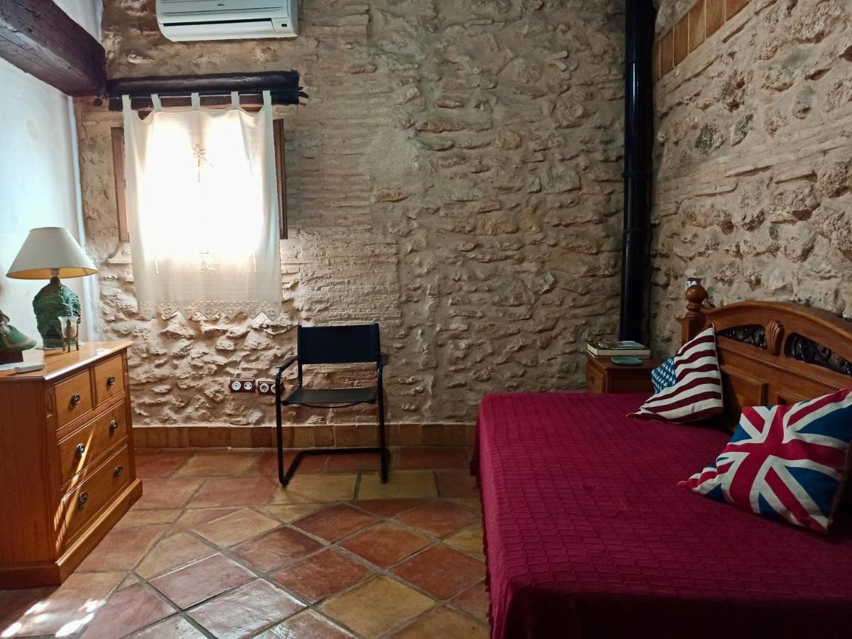La Fabriqueta De Cent Piques Pension Fontanars dels Alforins Buitenkant foto