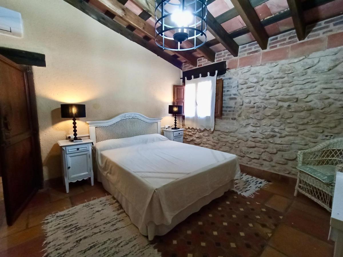 La Fabriqueta De Cent Piques Pension Fontanars dels Alforins Buitenkant foto